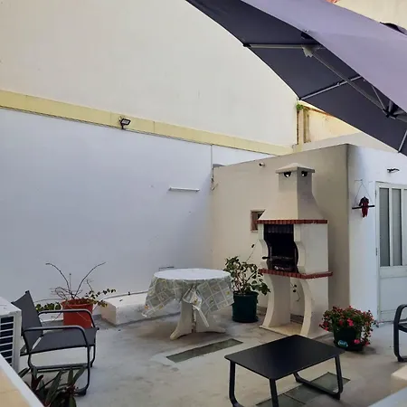 Lcf - 2 Bedroom With Private Bbq Garden Apartment Portimao